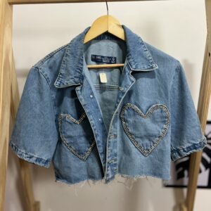 Colete jeans com coração