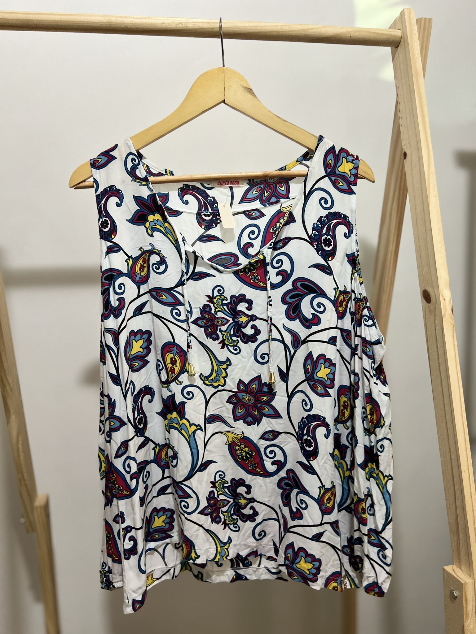 Blusa branca estampada