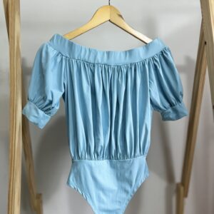 Body azul bebê ombro ciganinha
