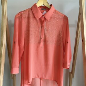 Camisa rosa claro transparência