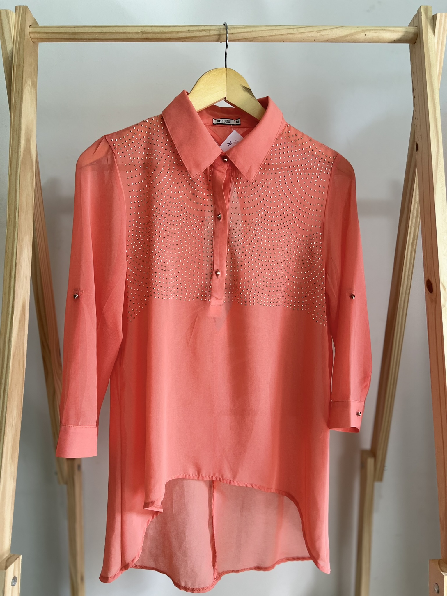 Camisa rosa claro transparência