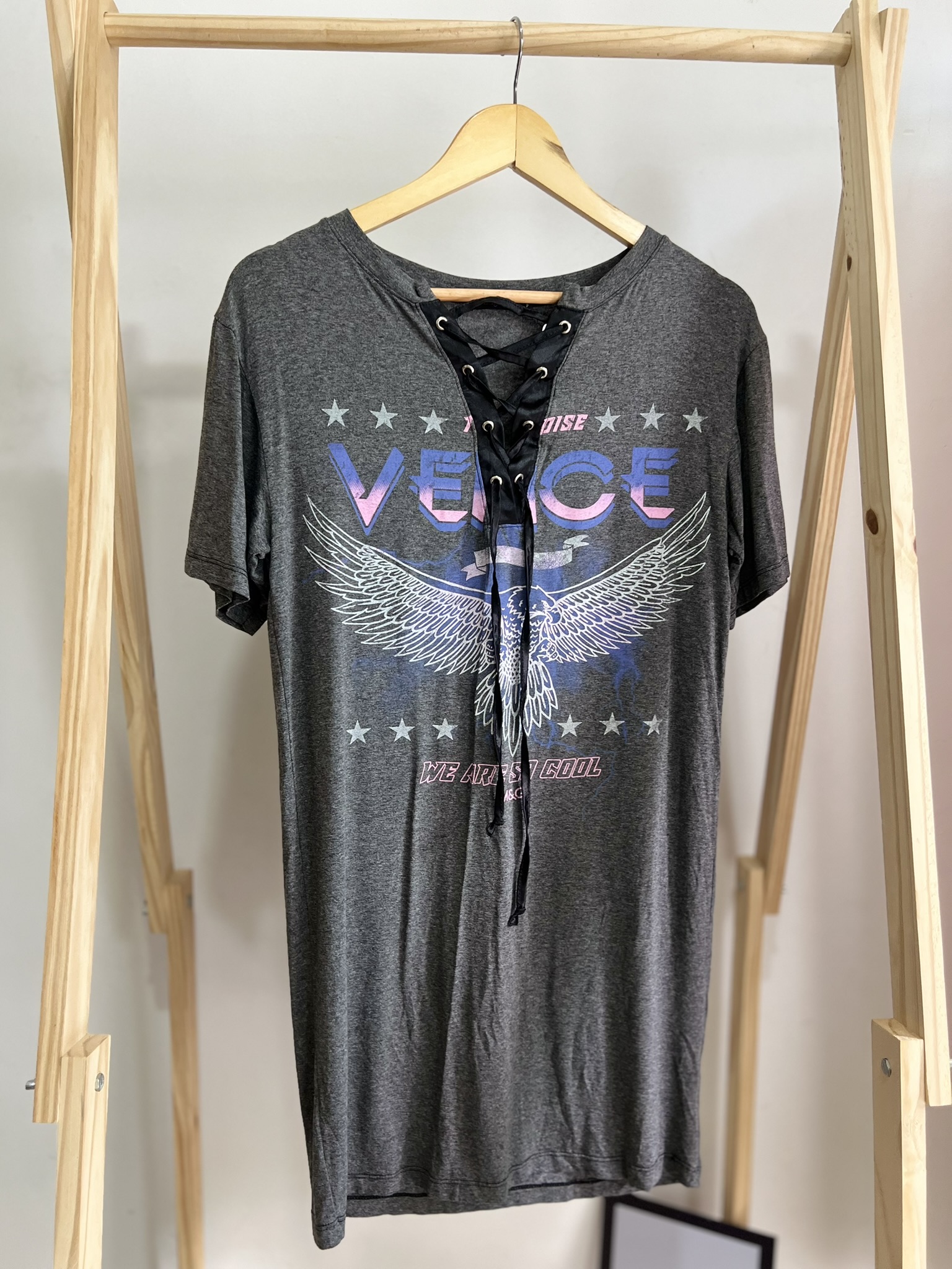 Vestido cinza com estampa novo