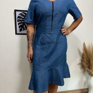 Vestido jeans mídi de manga curta