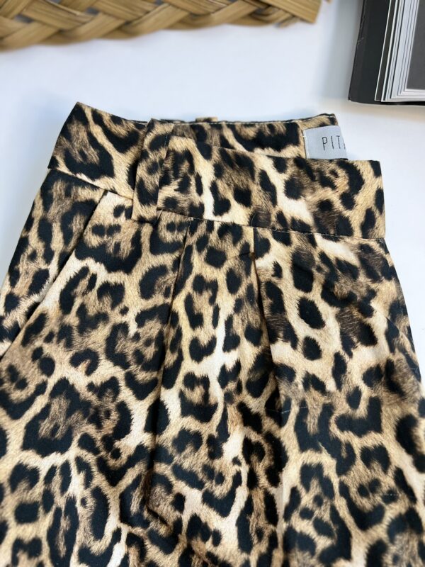 Calça de animal print com zíper - Imagem 4