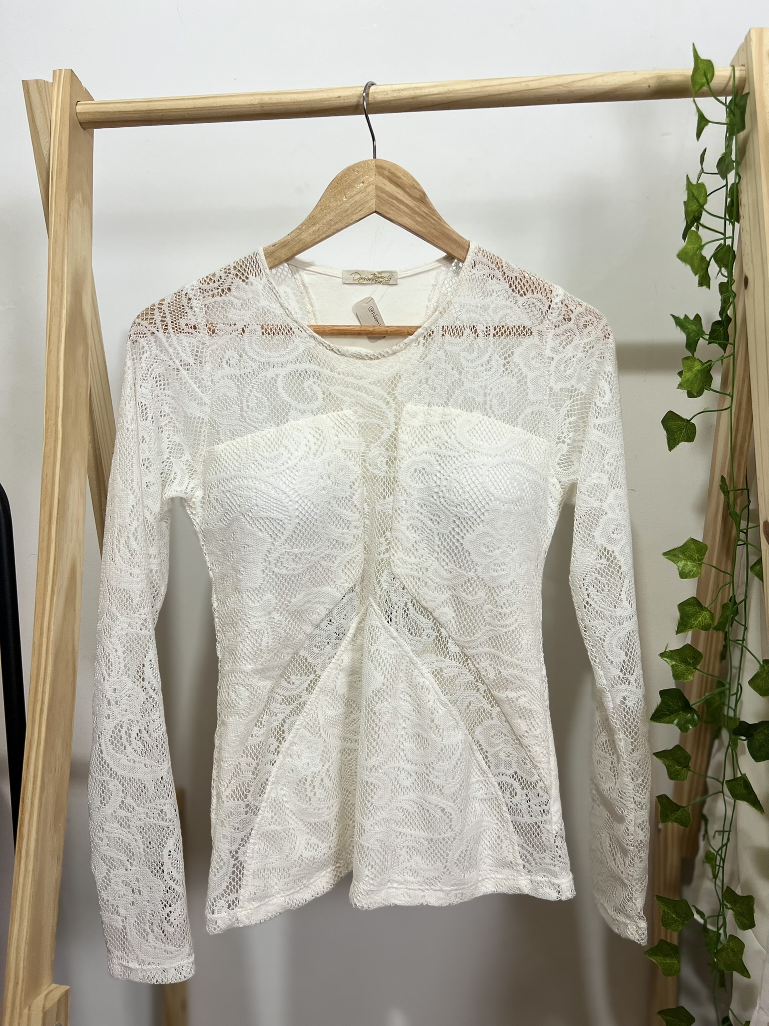Blusa manga longa de renda