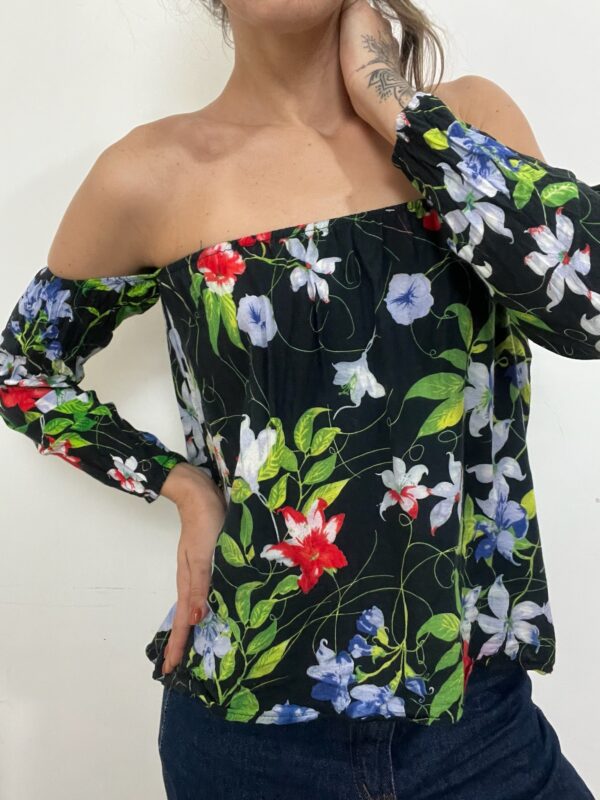 Blusa preta ciganinha - Imagem 6