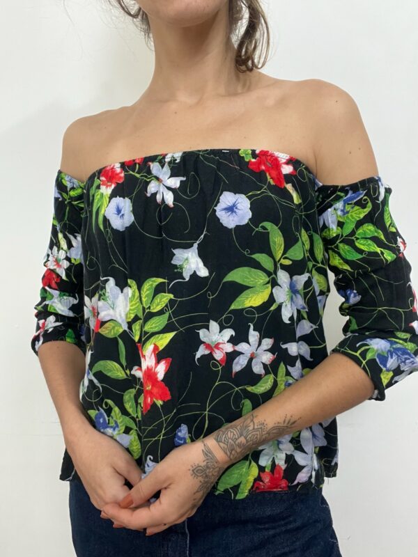Blusa preta ciganinha - Imagem 7