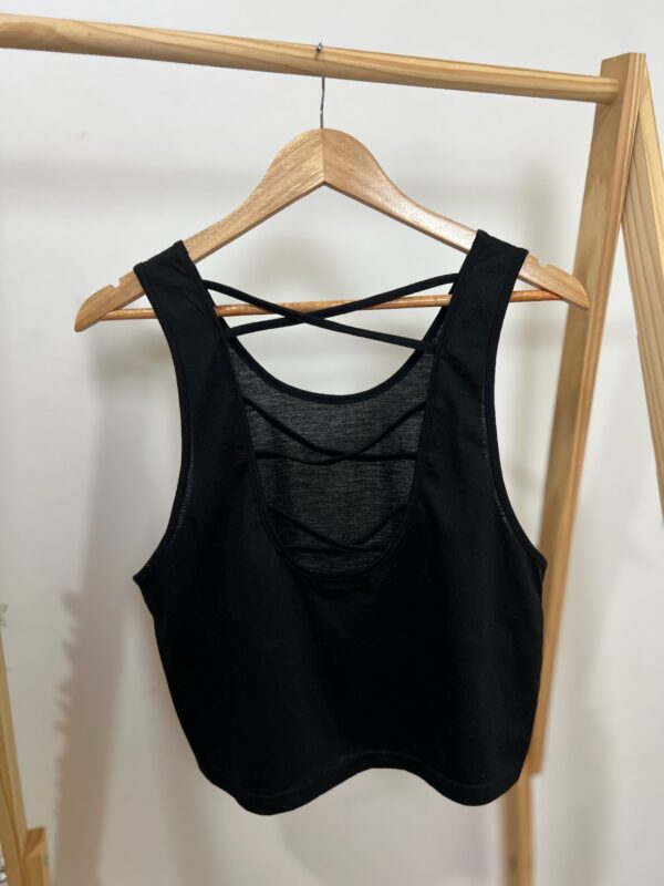 Cropped regata preto - Imagem 2