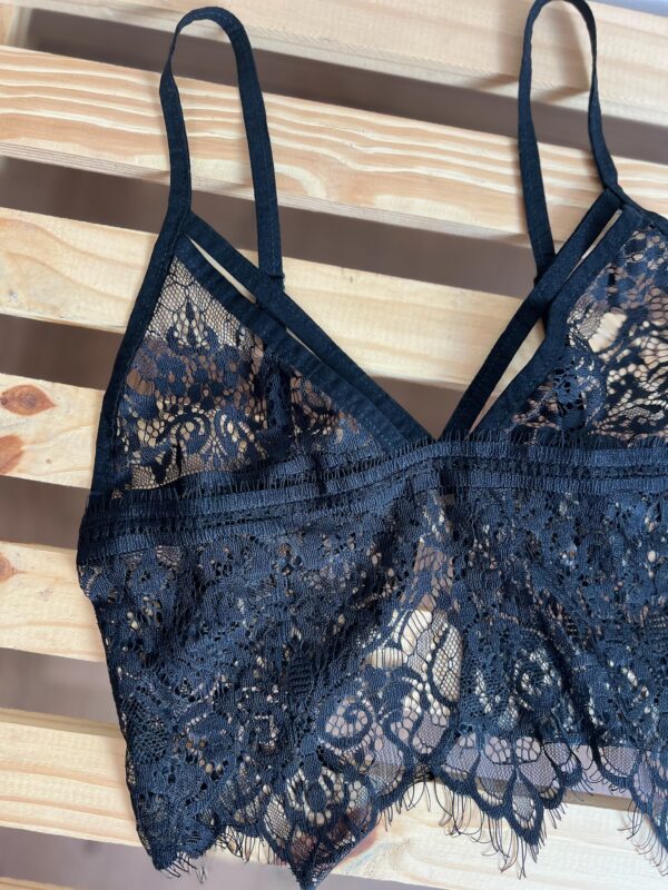 Cropped/Top de Renda - Imagem 2