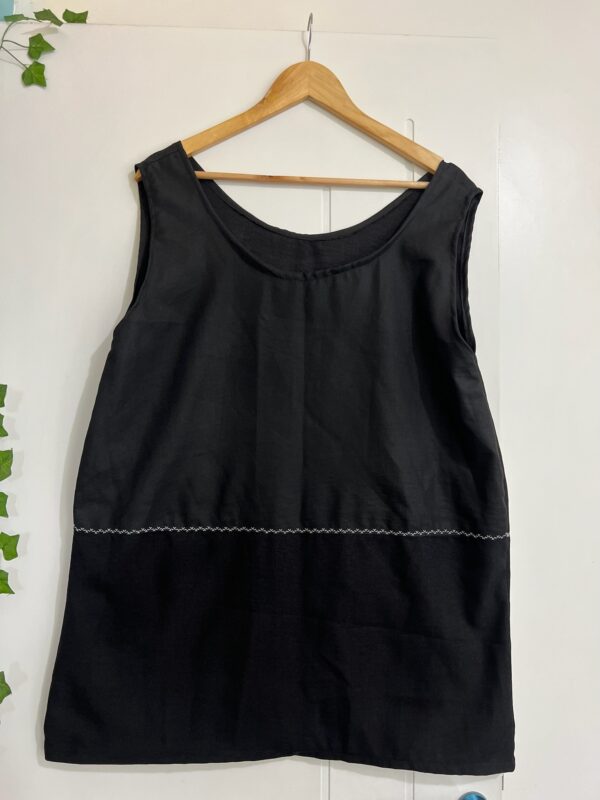 Vestido regata preto