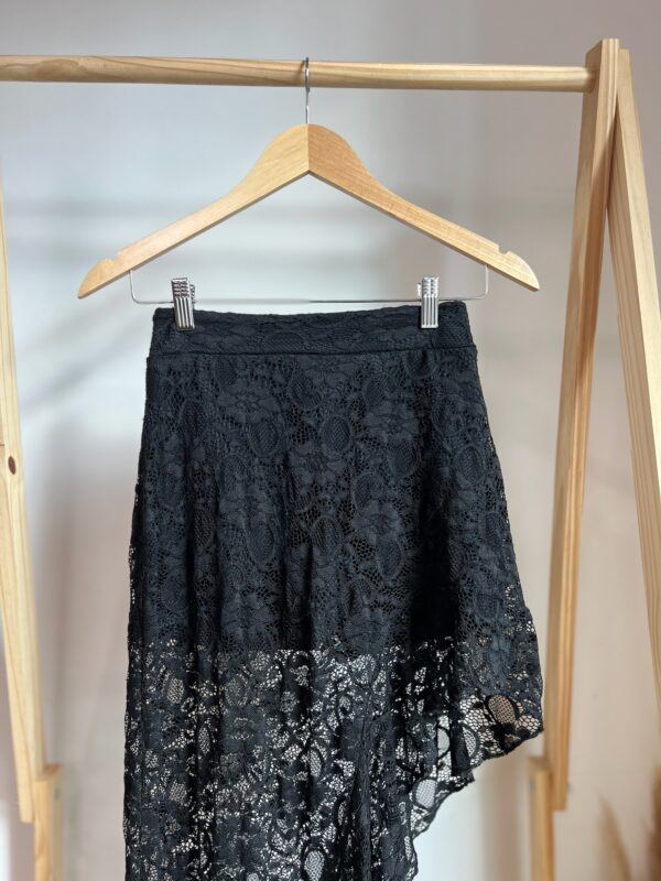 Shorts Saia com renda longa de bico - Imagem 6