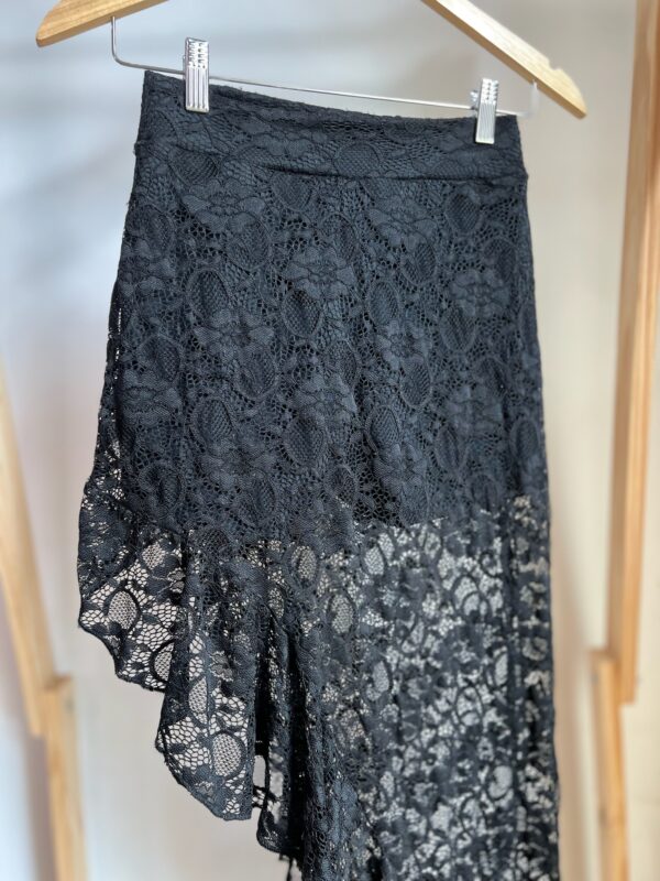 Shorts Saia com renda longa de bico - Imagem 3