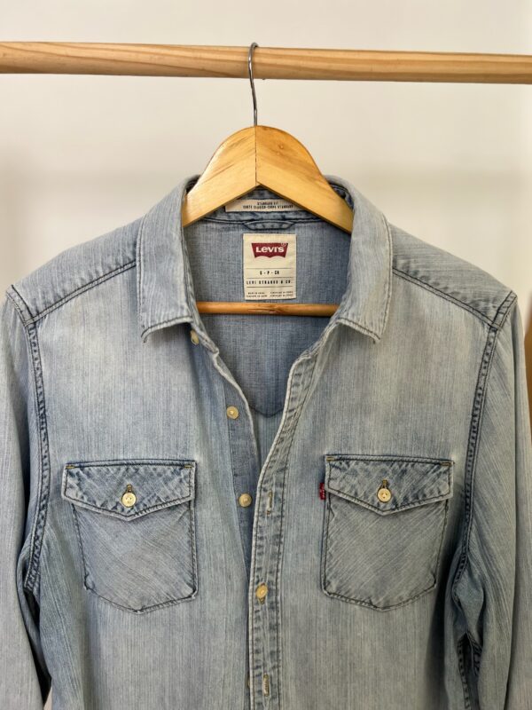 Camisa Jeans Levis - Imagem 3