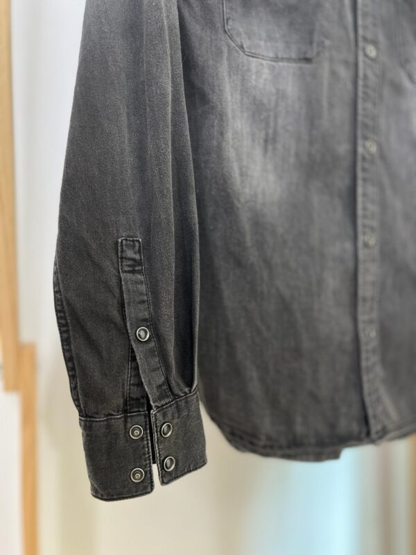 Camisa Jeans Preta Zara - Imagem 5
