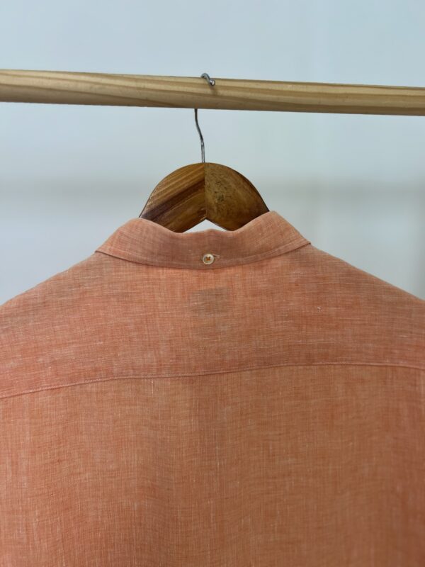 Camisa Coral Richards 100% linho - Imagem 5