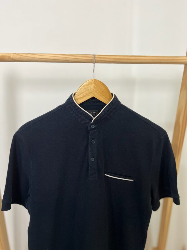 Camisa Gola Padre Azul Marinho Zara - Imagem 2