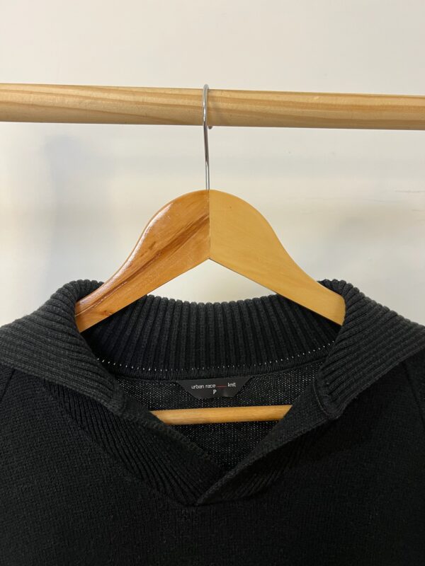 Blusa de Lã Preta c/ Gola - Imagem 4
