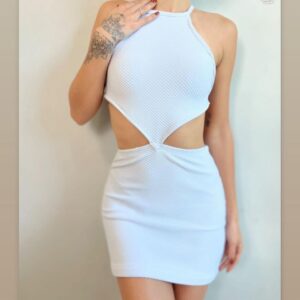 Vestido branco com bojo