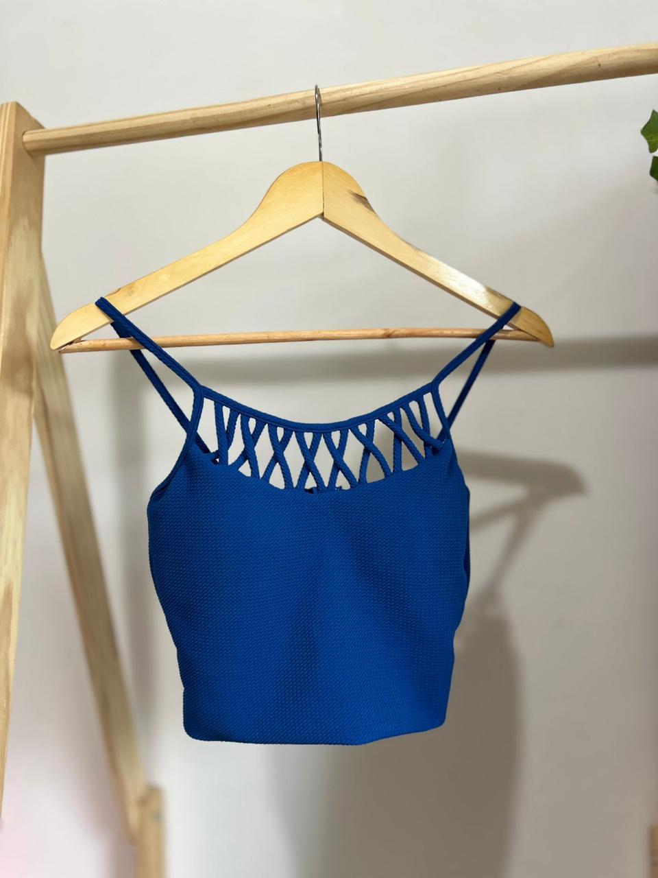 Cropped azul com bojo