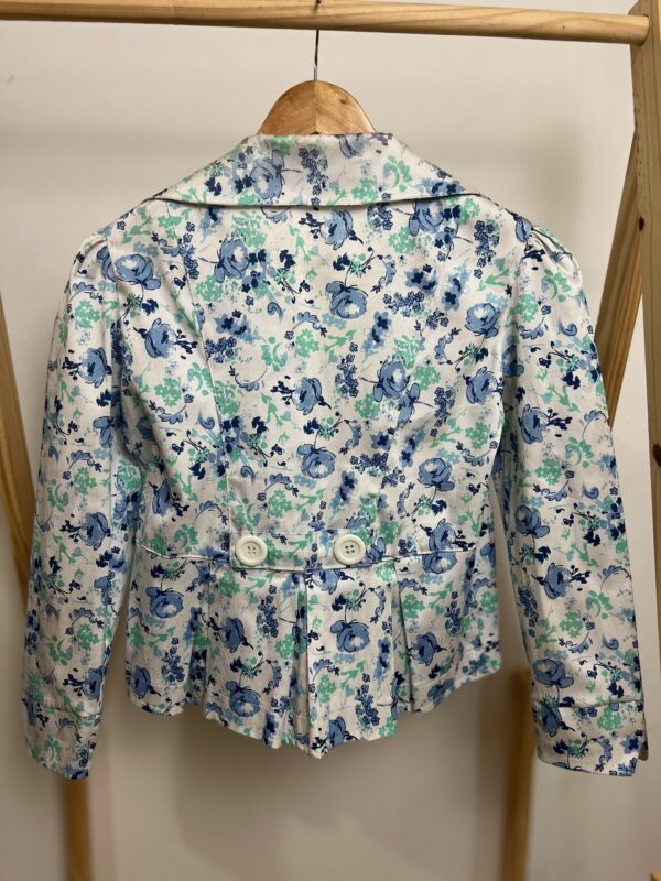 Casaco/Blazer branco com flores azuis - Imagem 2