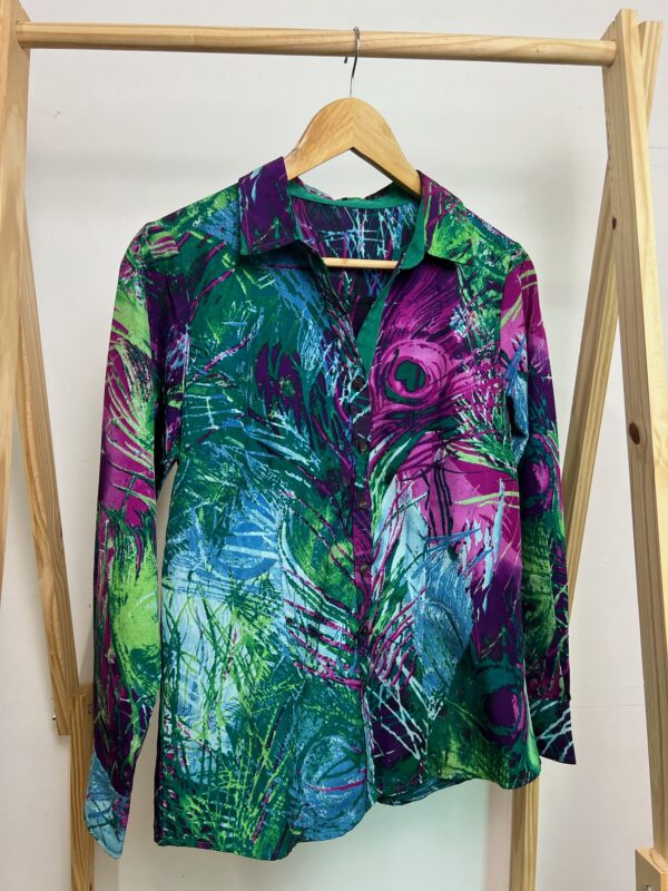 Camisa colorida - Imagem 5