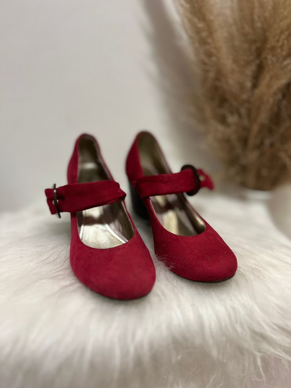 Peep Toe salto baixo vermelho Moleca