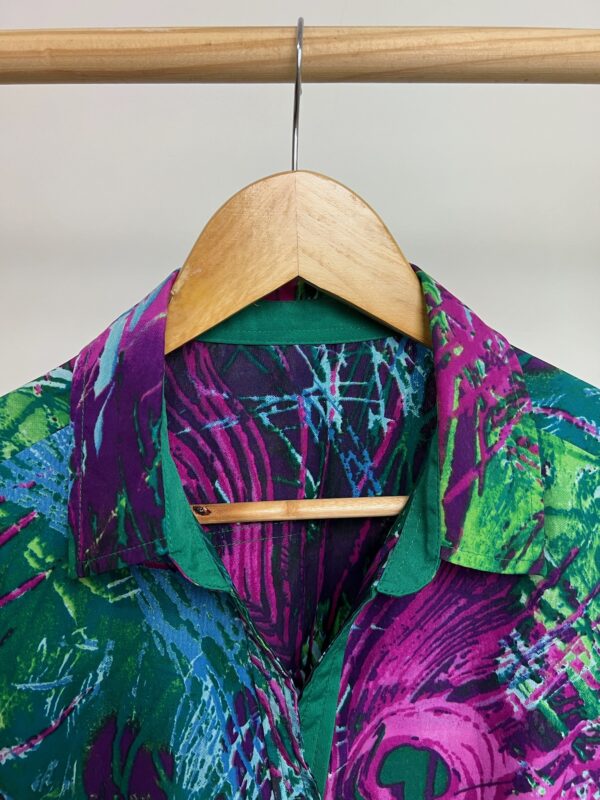 Camisa colorida - Imagem 3