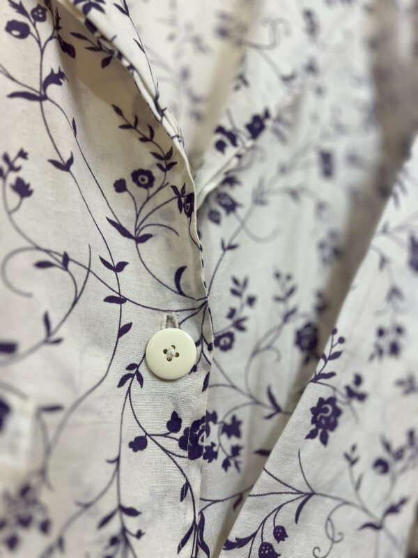 Casaco /Blazer branco florido roxo - Imagem 2