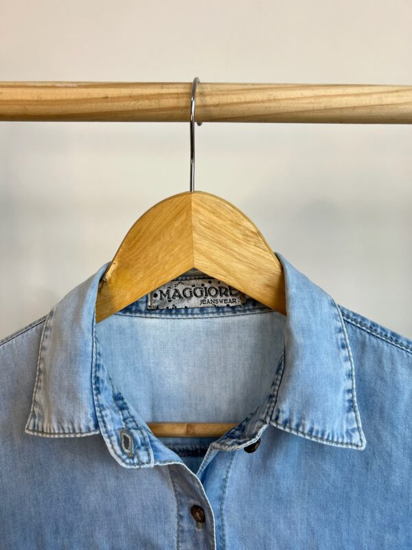 Camisa azul com branco - Imagem 5