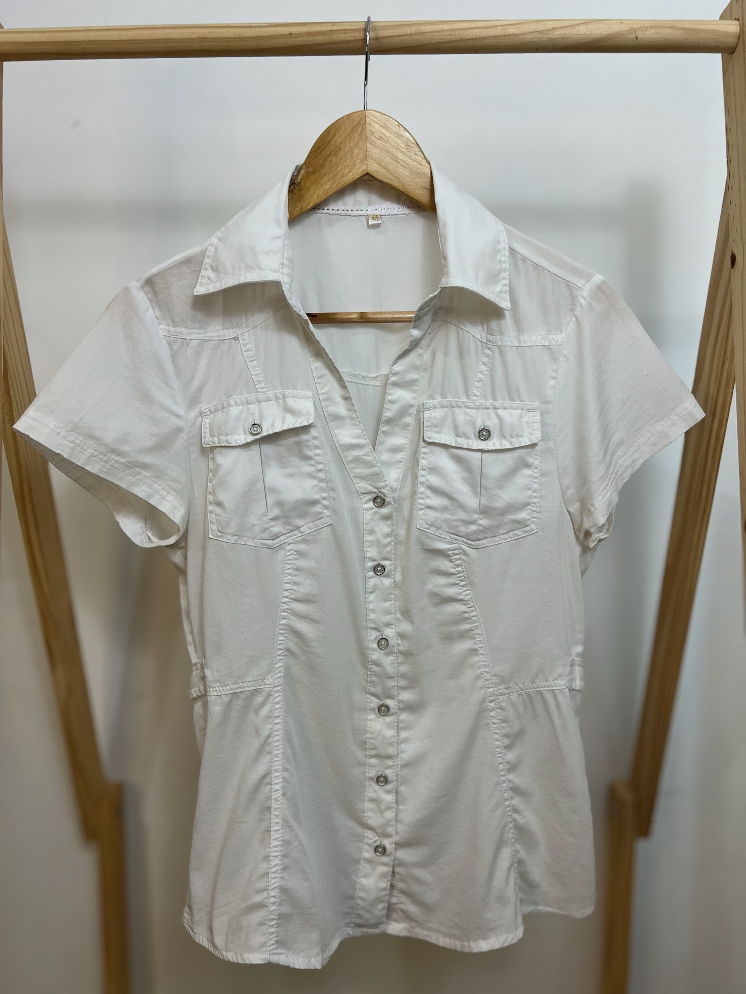 Camisa branca manga curta