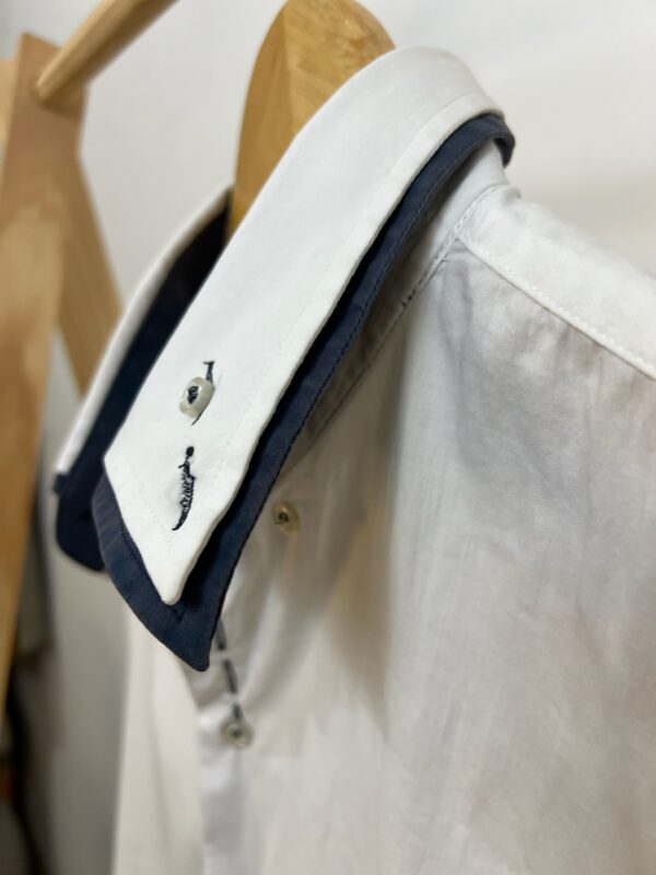 Camisa Xagon Man branca com detalhes azul - Imagem 5