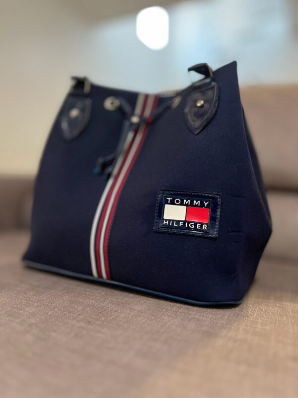 Bolsa Tommy Hilfiger azul réplica - Imagem 7