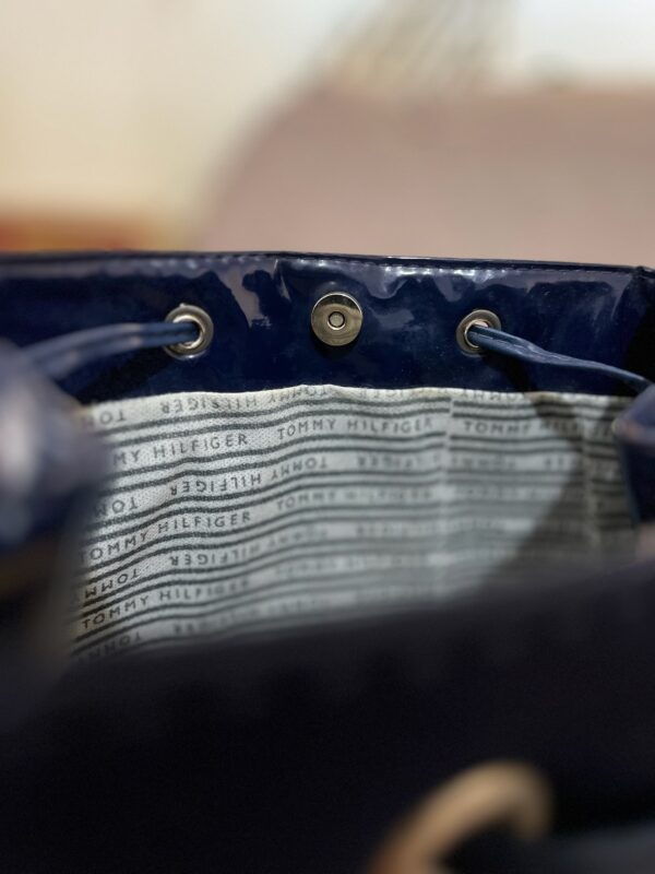 Bolsa Tommy Hilfiger azul réplica - Imagem 8
