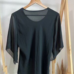 Blusa meia manga preta leve