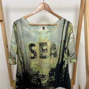 Blusa de manga curta soltinha