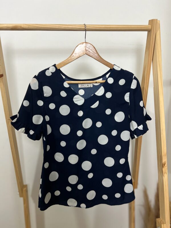 Blusa meia manga de bolinha