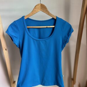 Camiseta azul