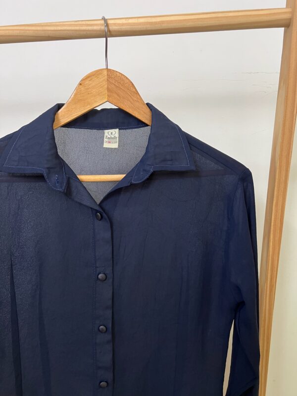 Camisa azul marinho - Imagem 5