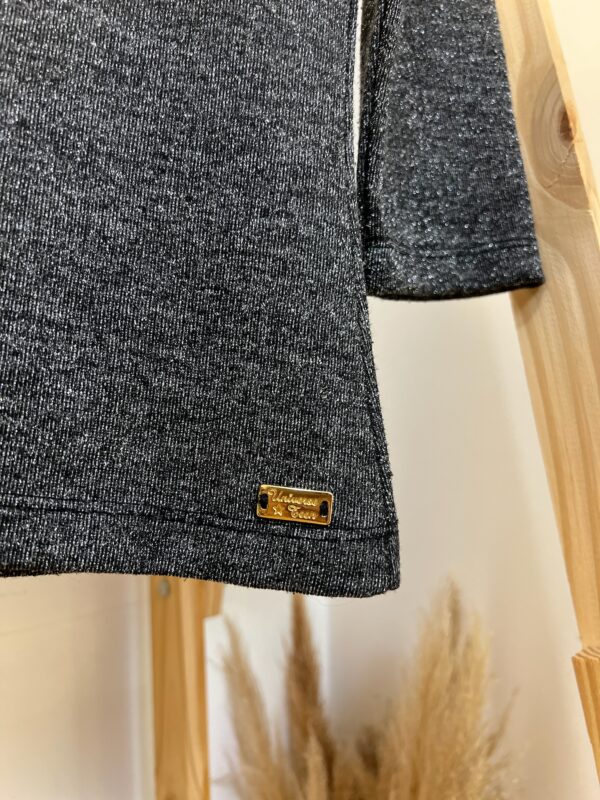 Blusa com pedras e brilho - Imagem 6