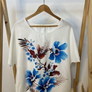 Blusa branca com estampa