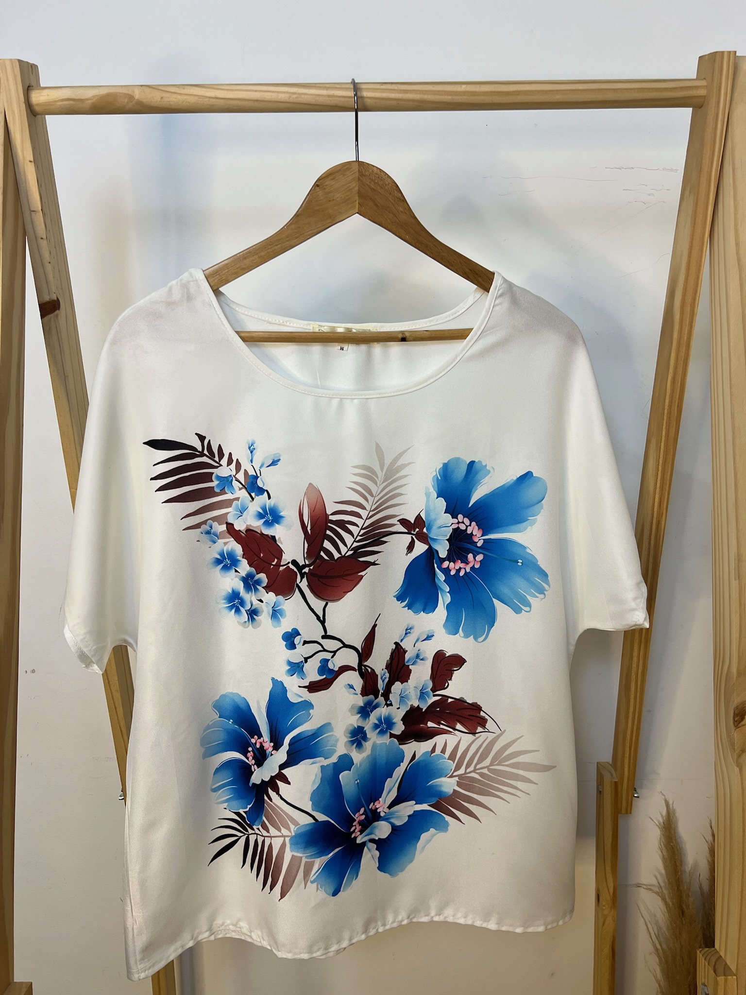 Blusa branca com estampa