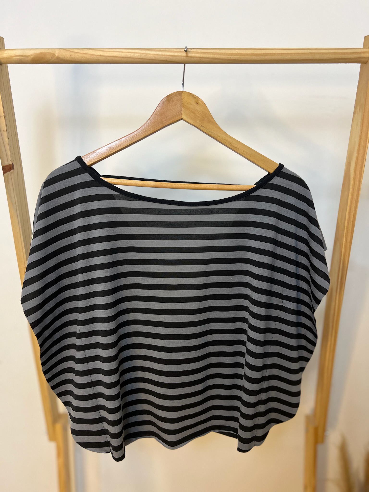 Blusa morcego listrada