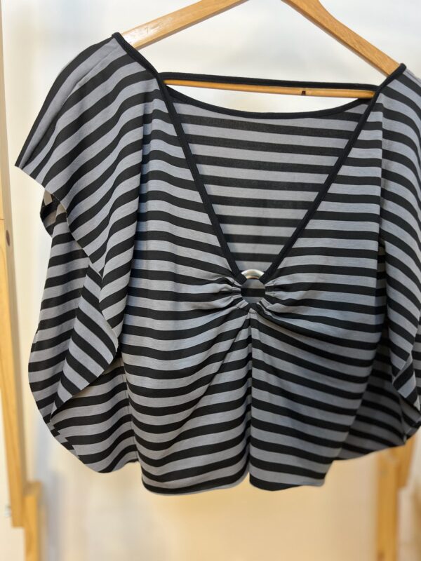 Blusa morcego listrada - Imagem 4